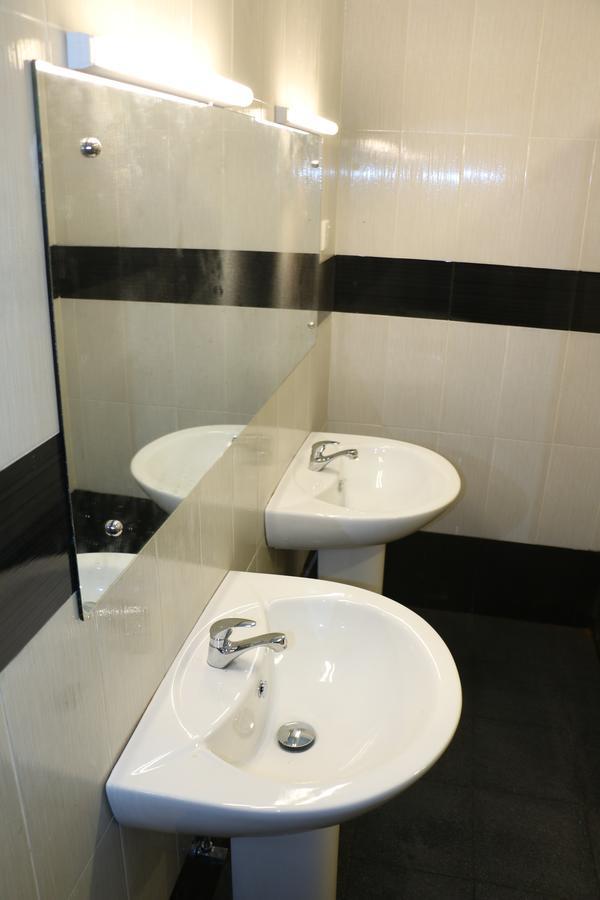 Villa 92 City Stay Канди Экстерьер фото